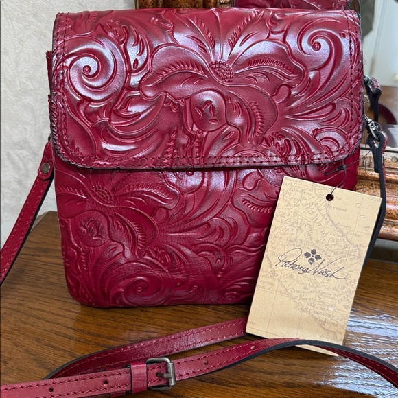 New Patricia Nash Burgundy Embossed Crossbody Bag. Double sides. - Picture 4 of 16